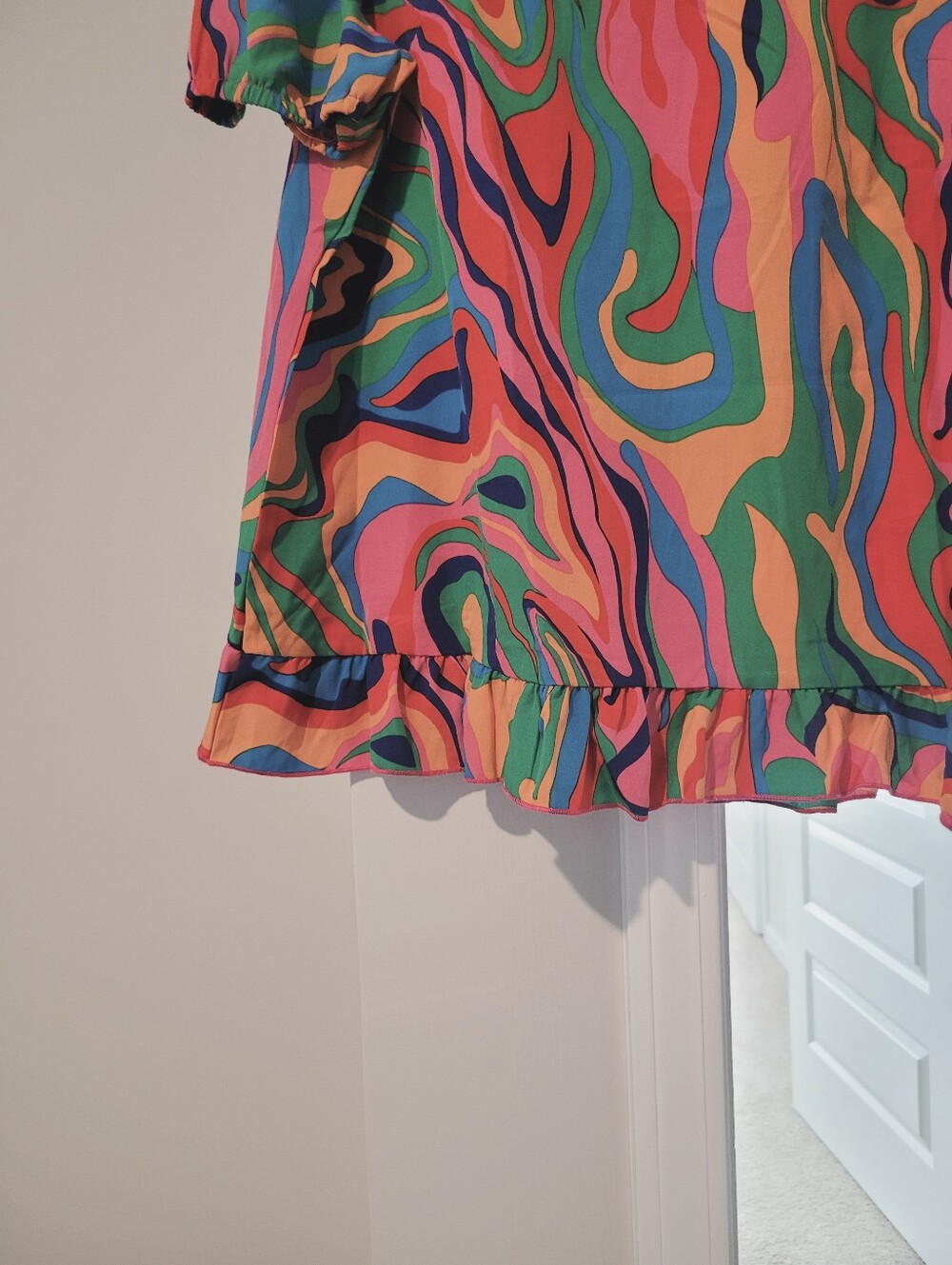 Emery Rose Colorful Ruffle Top - Picture 6 of 6